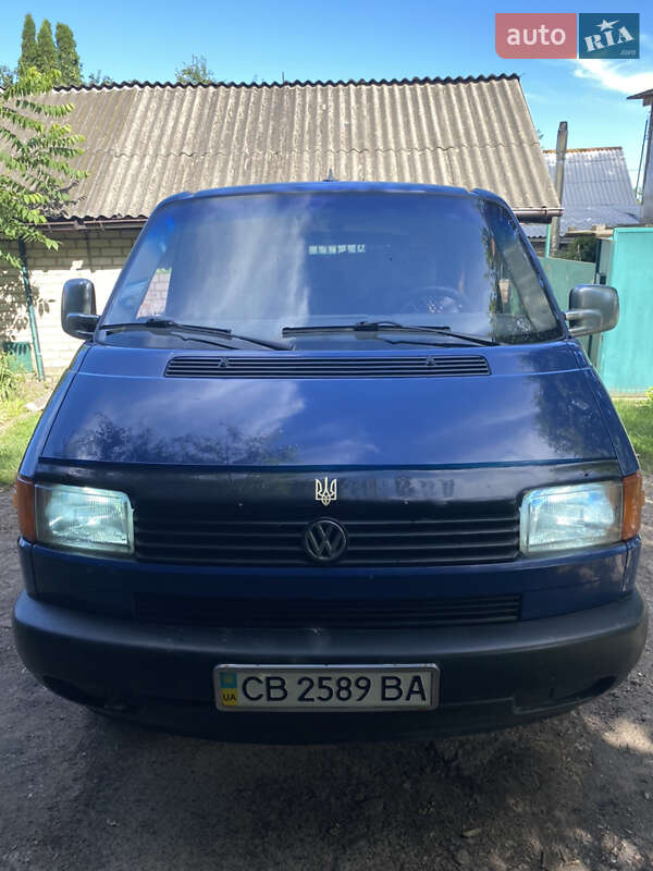 Минивэн Volkswagen Transporter 1996 в Чернигове