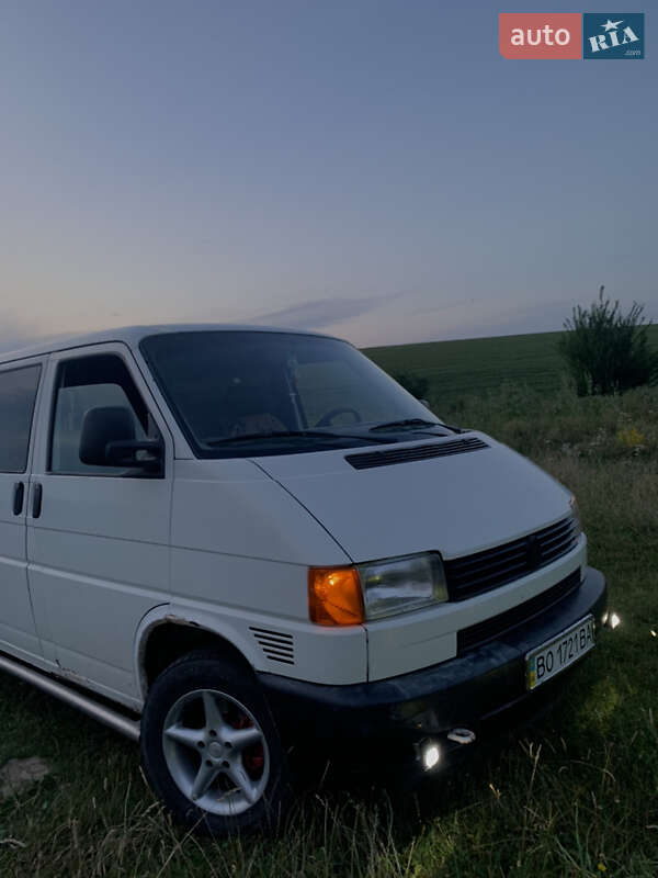 Минивэн Volkswagen Transporter 1999 в Бучаче