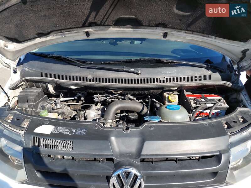 Минивэн Volkswagen Transporter 2010 в Киеве