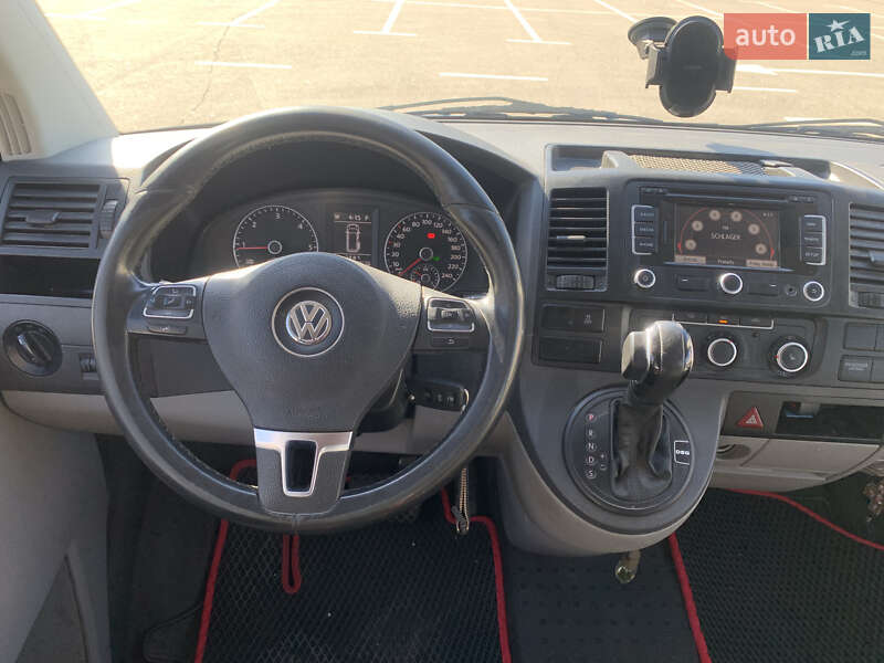Минивэн Volkswagen Transporter 2010 в Киеве