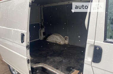 Грузовой фургон Volkswagen Transporter 2003 в 