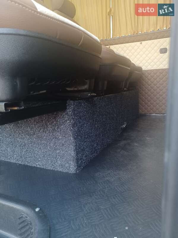 Минивэн Volkswagen Transporter 1999 в Мостиске