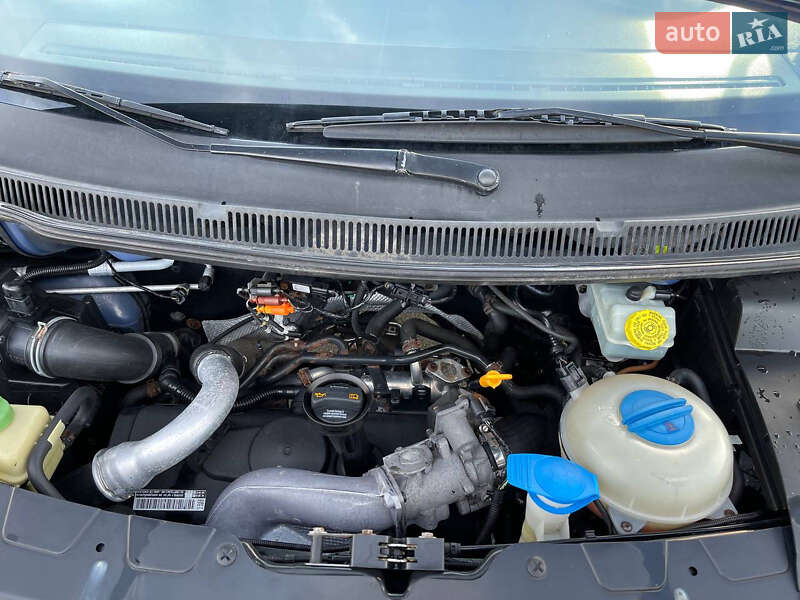Мінівен Volkswagen Transporter 2009 в Полтаві