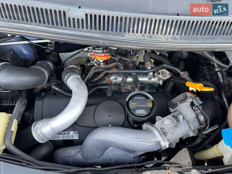 Мінівен Volkswagen Transporter 2009 в Полтаві