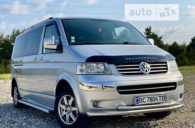 Минивэн Volkswagen Transporter 2009 в Новояворовске