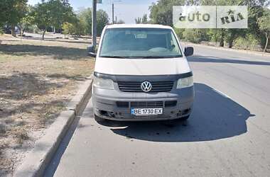 Вантажний фургон Volkswagen Transporter 2005 в Новому Бузі