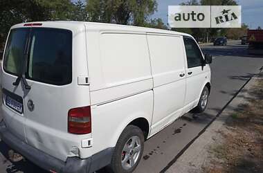 Вантажний фургон Volkswagen Transporter 2005 в Новому Бузі