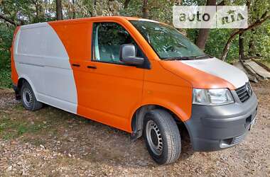 Грузовой фургон Volkswagen Transporter 2006 в Каменец-Подольском