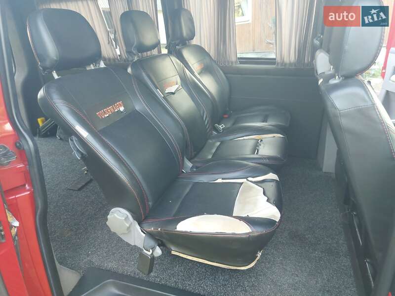 Минивэн Volkswagen Transporter 2005 в Долине