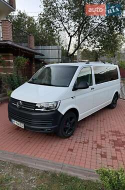 Минивэн Volkswagen Transporter 2016 в 
