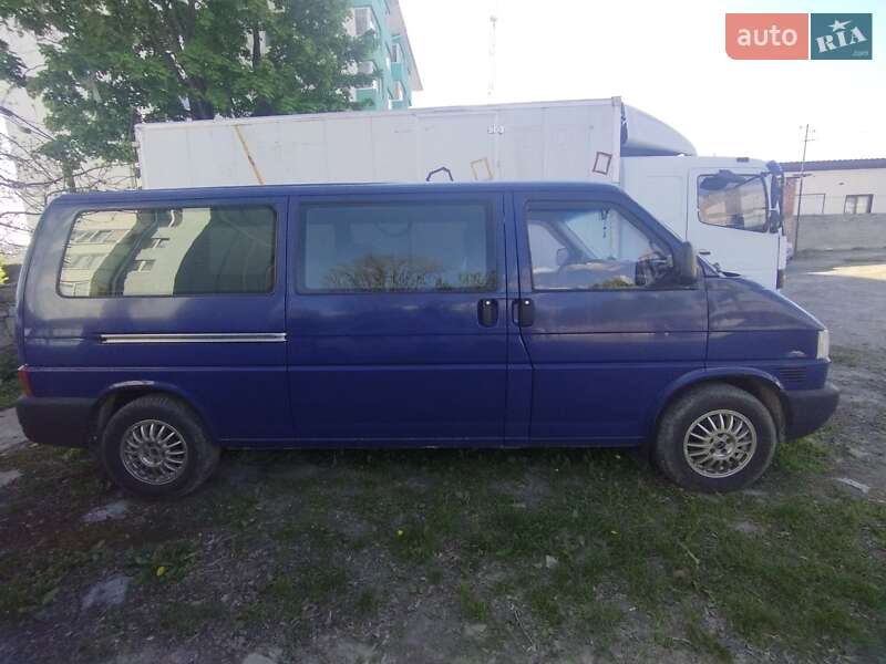 Минивэн Volkswagen Transporter 2001 в Каменец-Подольском