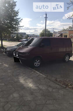 Вантажний фургон Volkswagen Transporter 2001 в Долині