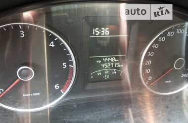 Минивэн Volkswagen Transporter 2012 в 