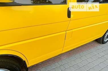 Минивэн Volkswagen Transporter 2000 в 