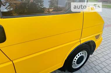 Минивэн Volkswagen Transporter 2000 в 