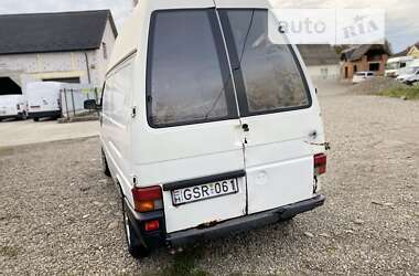 Грузовой фургон Volkswagen Transporter 1993 в Хусте