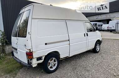 Грузовой фургон Volkswagen Transporter 1993 в Хусте