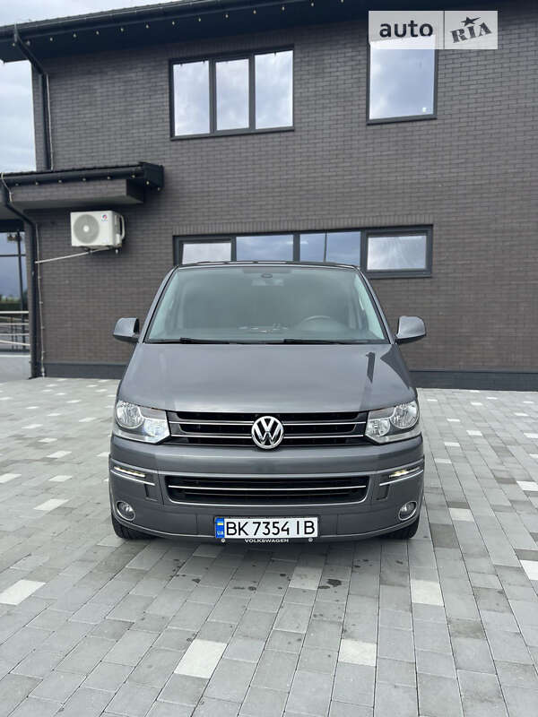 Мінівен Volkswagen Transporter 2014 в Рокитному