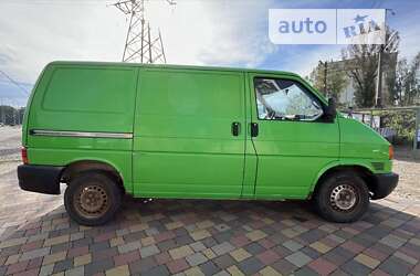 Грузовой фургон Volkswagen Transporter 2001 в 