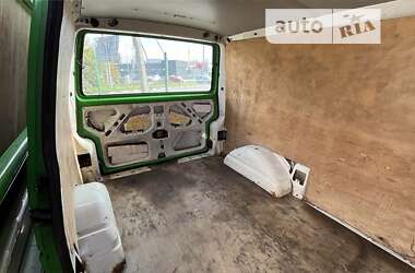 Грузовой фургон Volkswagen Transporter 2001 в 
