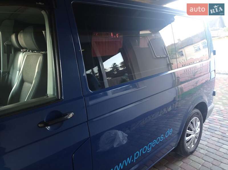 Минивэн Volkswagen Transporter 2005 в Коростене