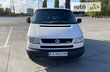 Вантажний фургон Volkswagen Transporter 2001 в Києві