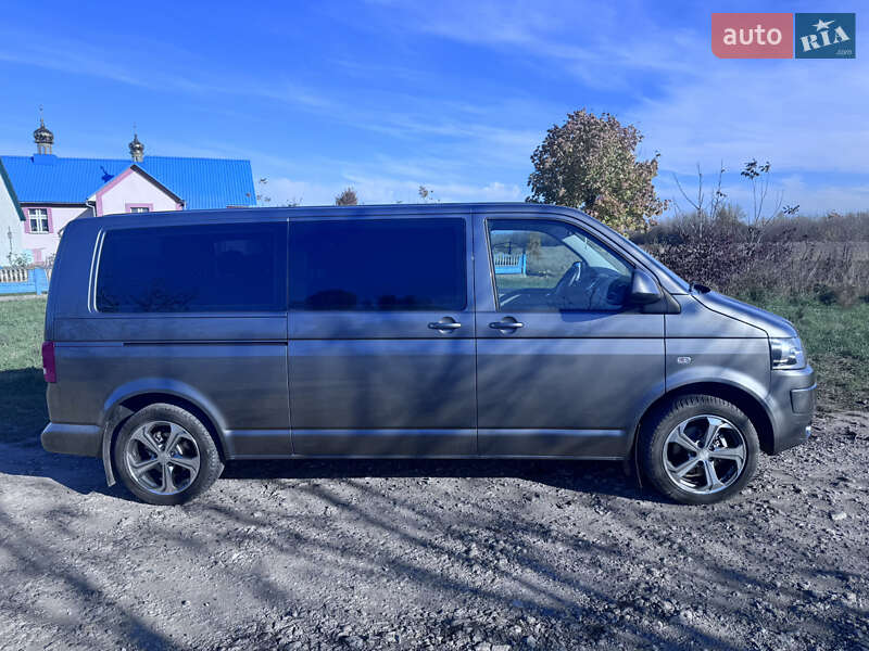 Минивэн Volkswagen Transporter 2014 в Волочиске