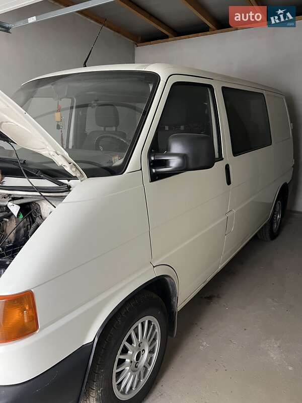 Минивэн Volkswagen Transporter 2000 в Чорткове