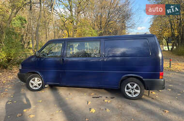 Вантажопасажирський фургон Volkswagen Transporter 2003 в 