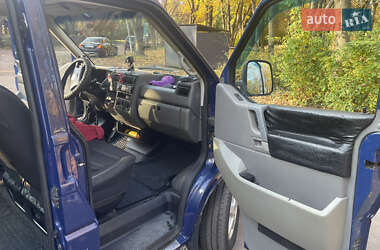 Вантажопасажирський фургон Volkswagen Transporter 2003 в 