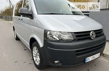 Мінівен Volkswagen Transporter 2015 в Львові