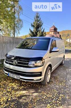 Вантажний фургон Volkswagen Transporter 2015 в Рахові