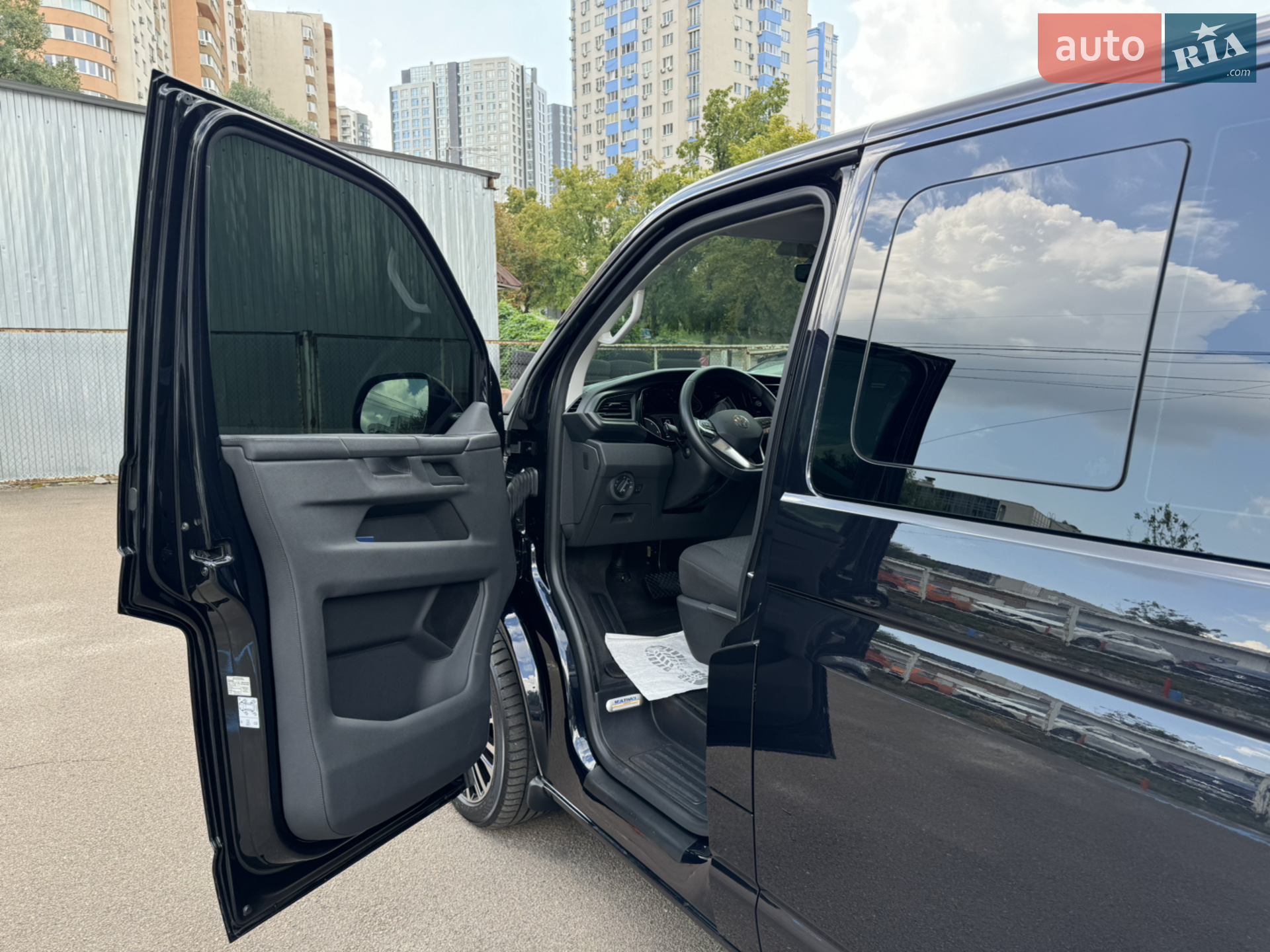 2021 Volkswagen Transporter - мініатюра 11