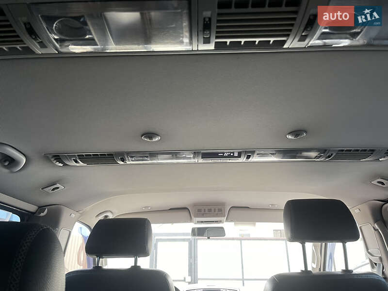 Минивэн Volkswagen Transporter 2011 в Киеве