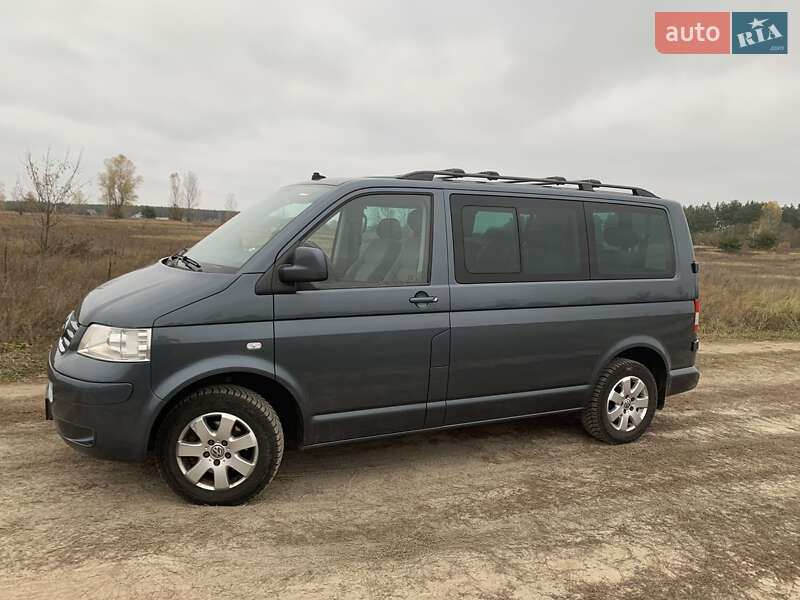 Минивэн Volkswagen Transporter 2006 в Киеве