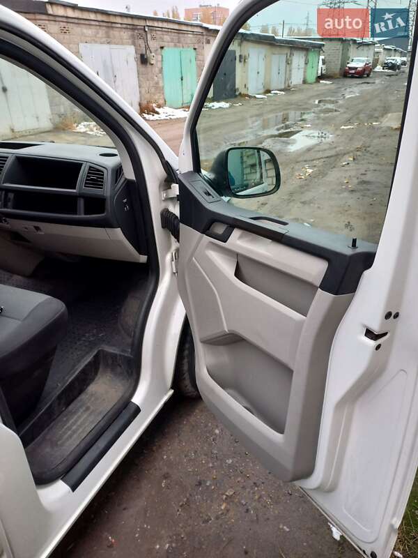 Минивэн Volkswagen Transporter 2019 в Харькове