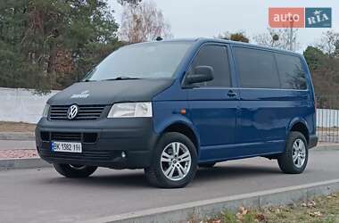 Минивэн Volkswagen Transporter 2004 в Сарнах