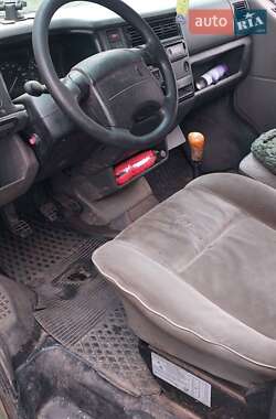 Мінівен Volkswagen Transporter 1998 в 