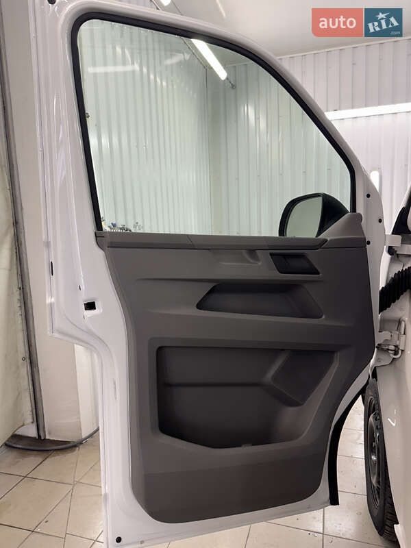Грузовой фургон Volkswagen Transporter 2022 в Киеве