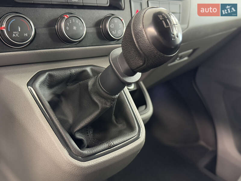 Грузовой фургон Volkswagen Transporter 2022 в Киеве
