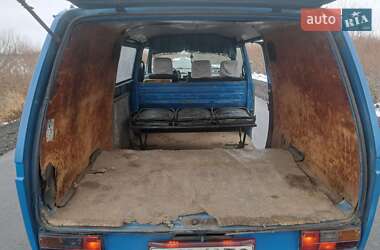 Грузовой фургон Volkswagen Transporter 1989 в Самборе