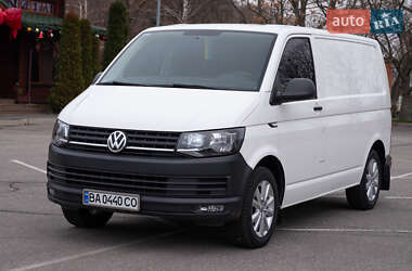 Грузовой фургон Volkswagen Transporter 2015 в Александрие