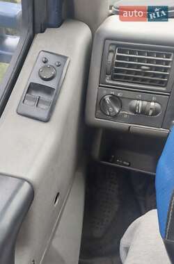 Минивэн Volkswagen Transporter 1998 в 