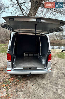 Грузовой фургон Volkswagen Transporter 2020 в 