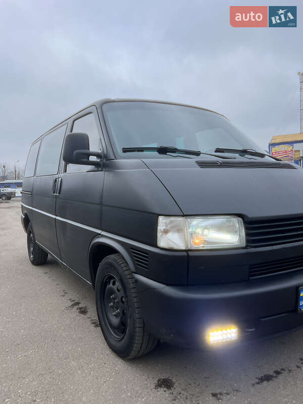 Минивэн Volkswagen Transporter 2001 в Черновцах