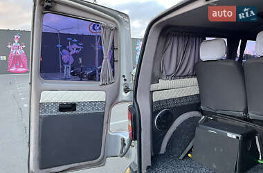 Минивэн Volkswagen Transporter 2006 в 