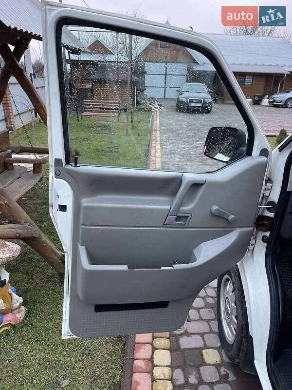Мінівен Volkswagen Transporter 2002 в Івано-Франківську