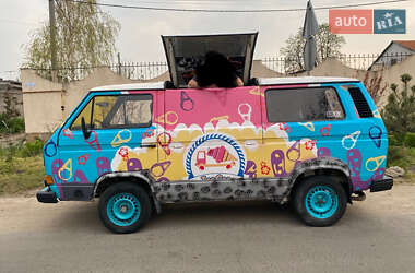 Минивэн Volkswagen Transporter 1983 в 