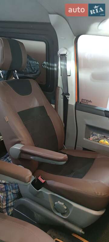 Минивэн Volkswagen Transporter 2008 в Киеве