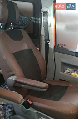 Минивэн Volkswagen Transporter 2008 в 